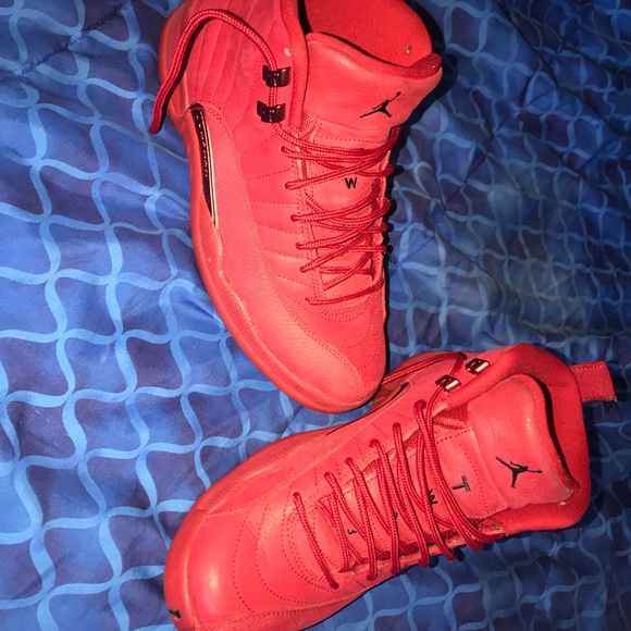 Shoes - Picture 5 of 8